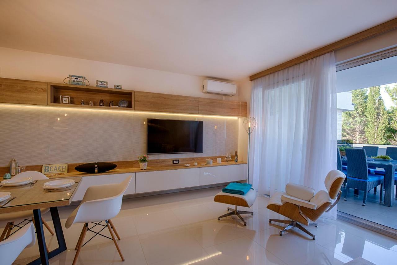 Deluxe New Apartments - Few Steps From The Beach - Luxury Holiday With Style - By Traveler Tourist Agency Krk Крк Екстер'єр фото
