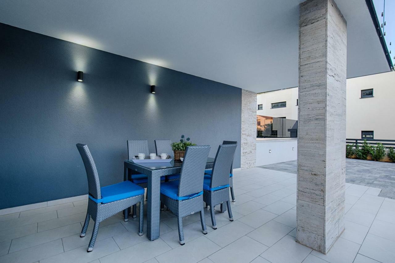 Deluxe New Apartments - Few Steps From The Beach - Luxury Holiday With Style - By Traveler Tourist Agency Krk Крк Екстер'єр фото