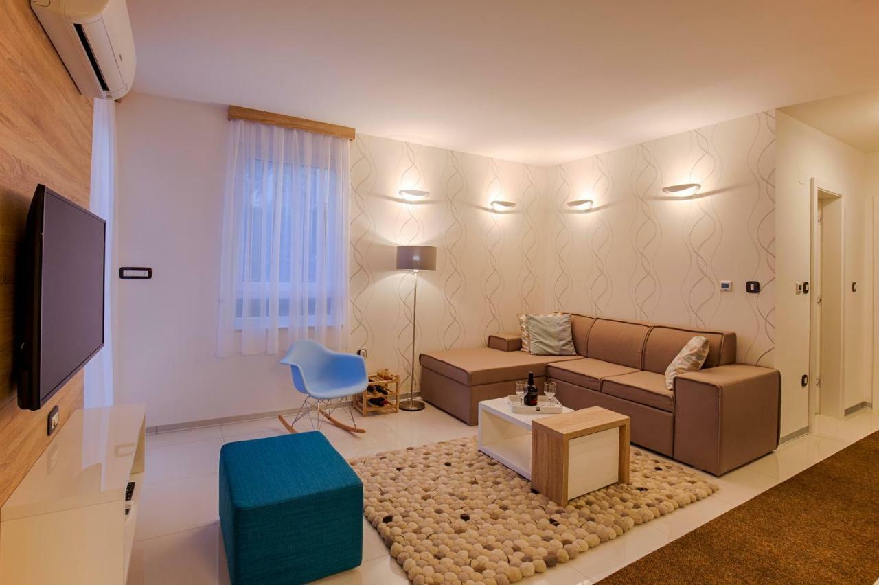 Deluxe New Apartments - Few Steps From The Beach - Luxury Holiday With Style - By Traveler Tourist Agency Krk Крк Екстер'єр фото