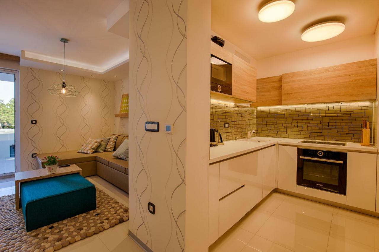 Deluxe New Apartments - Few Steps From The Beach - Luxury Holiday With Style - By Traveler Tourist Agency Krk Крк Екстер'єр фото