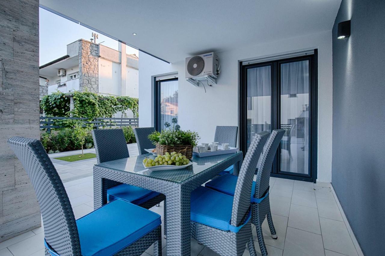 Deluxe New Apartments - Few Steps From The Beach - Luxury Holiday With Style - By Traveler Tourist Agency Krk Крк Екстер'єр фото